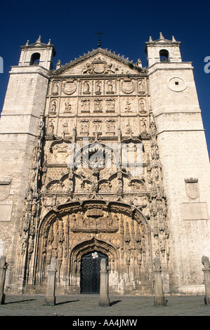 Iglesia de St Pablo Valladolid Kastilien und Leon Spanien Fassade ist schönes Beispiel für isabellinische gotische Kirche gebaut, 15. Jahrhundert Stockfoto