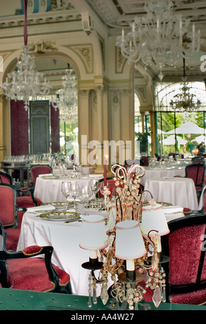 Paris Frankreich, elegantes leeres klassisches französisches Restaurant 'La Grande Cascade' im klassischen Restaurant 'Bois de Boulogne' Travel Business Luxury Stockfoto