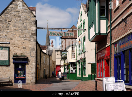 Swan Inn und Union Street, Stroud, Gloucestershire, England, UK Stockfoto