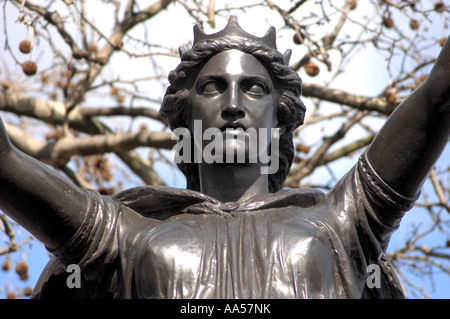 Boadicea und ihre Töchter Statue, Westminster, London, Großbritannien. Boudicca Königin des Iceni-Stammes der Briten, rebellierte gegen die römische Herrschaft. Stockfoto