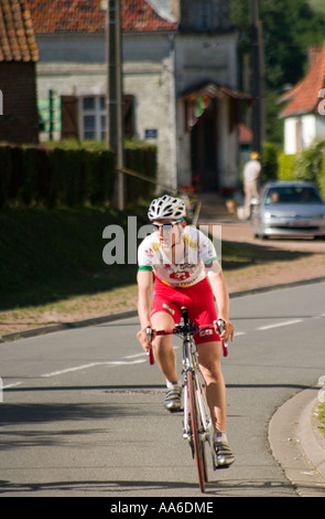 Radfahrer bei Rennen Buire au Bois-Pas-De-Calais Stockfoto