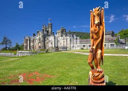 Holzskulpturen, Margam Park, Port Talbot, Wales, UK Stockfoto