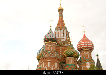 Kathedrale des Schutzes der Allerheiligsten Gottesgebärerin auf dem Graben (Собор Покрова пресвятой Богородицы, что на Рву) auf dem Roten Platz Stockfoto