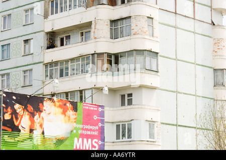 Sowjet-Ära Appartementhaus in der südlichen russischen Nalchik Stockfoto