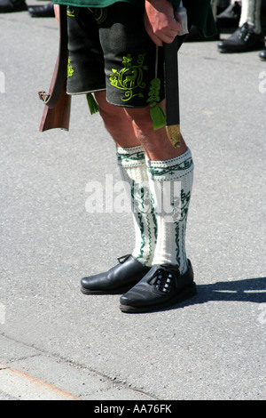 Traditionelle Corpus Christi Prozession Lenggries Bayern Rifleman Detail Europas Leder Hosen Stockfoto