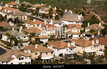 Luftaufnahme von einer Wohnsiedlung in Turtle Rock Nachbarschaft, Irvine, CA, geplant die größte Gemeinde in den USA Stockfoto