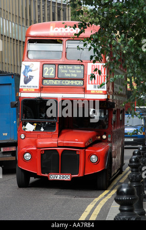 London Kings Road alten Stil London Bus in der Kings Road Stockfoto