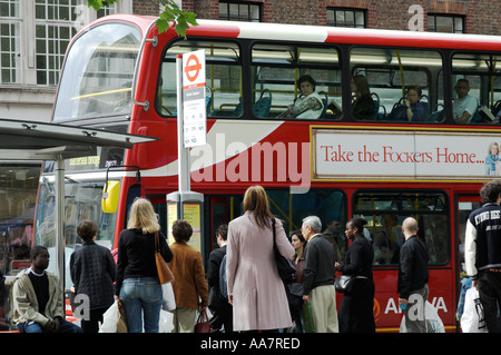 London Kings Road London-Bus in der Kings Road Stockfoto