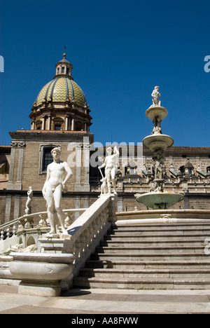 Fontana Pretoria auf Piazza Pretoria, Palermo, Sizilien, Italien Stockfoto