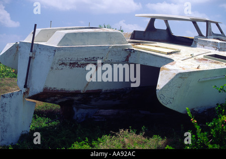 Donald Crowhurst s Trimaran Teignmouth Elektron auf Cayman Brac-Cayman-Inseln im Jahr 1991 Stockfoto