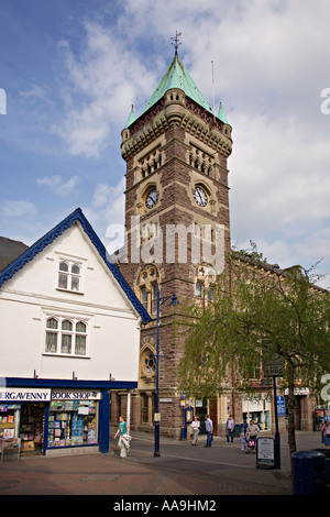 Der Uhrturm in der Market Hall Abergavenny Wales UK Stockfoto