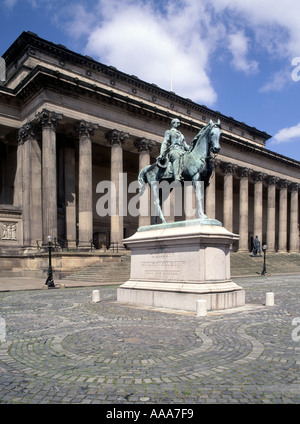 Liverpool der Neo-klassischen St Georges Hall und Plateau Statue von Albert Prince Consort auf dem Pferderücken Liverpool Merseyside England Großbritannien Stockfoto