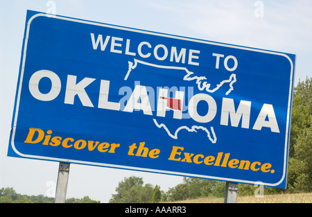 Willkommen bei Oklahoma Schild am OK staatliche Linie USA Stockfoto