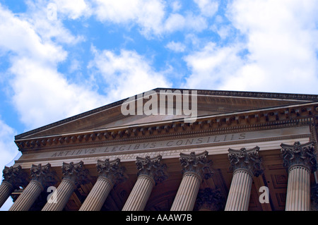 Spalten in St Georges Hall in Liverpool City Centre Stockfoto