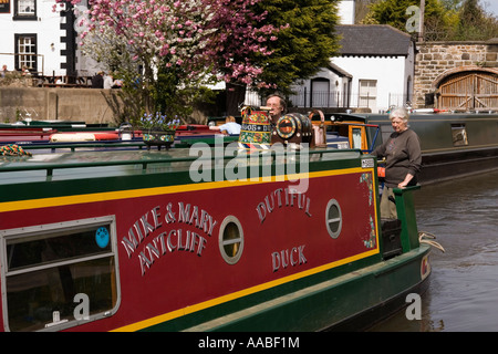 UK Wales Clwyd Shropshire Union Canal Llangollen Zweig Pontcysyllte Aquädukt Trevor Becken Narrowboat pflichtbewusste Ente Stockfoto