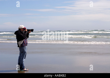 Fotograf am Long Beach Pacific Rim National Park-Vancouver Island-Britisch-Kolumbien Stockfoto