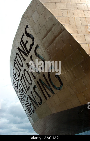 Wales Millennium Centre of Culture and Arts in Cardiff Stockfoto
