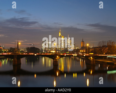 Frankfurt Am Main - Skyline Stockfoto