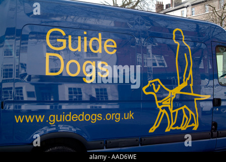 Blindenhund van nationalen Blindenhunde Logo für den blinden Verein helfen Stockfoto