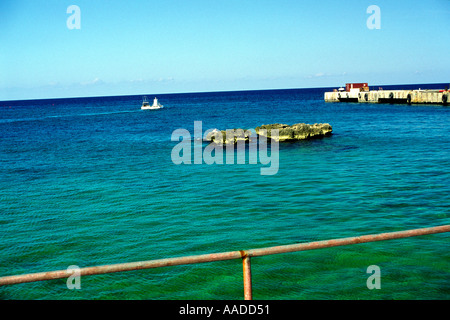 Atlantis Unterwasser-Tauchen oder kommen an die Oberfläche Grand Cayman Cayman-Inseln Stockfoto