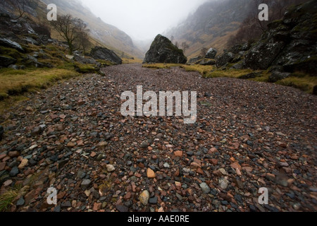 Hidden Valley in Glen Coe, Schottland an einem nebligen Tag Stockfoto