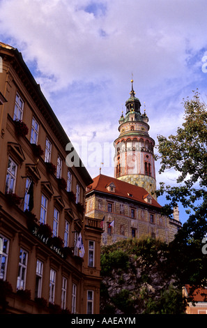 Schlossturm des 18. Jahrhunderts Krumlovsky Zamek Schloss-Cesky Krumlov, Tschechische Republik Stockfoto