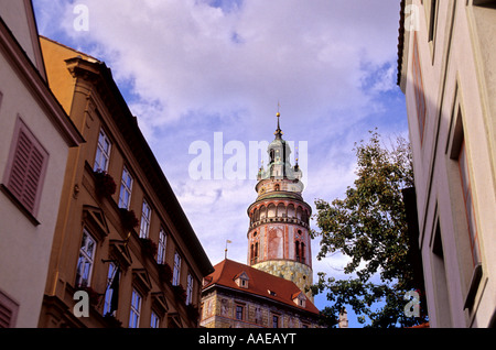 Schlossturm des 18. Jahrhunderts Krumlovsky Zamek Schloss-Cesky Krumlov, Tschechische Republik Stockfoto