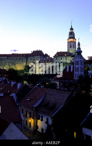 Schlossturm des 18. Jahrhunderts Krumlovsky Zamek Schloss-Cesky Krumlov, Tschechische Republik Stockfoto