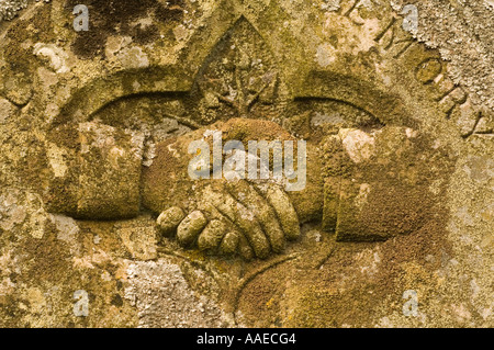 Flechten Sie auf dem Grabstein in Keld Dorf Friedhof, obere Swaledale, North Yorkshire, England, UK Stockfoto