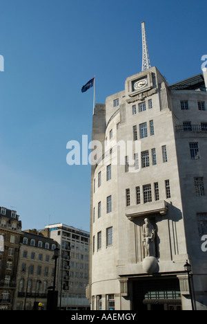 Anzeigen von Broadcasting House der BBC Hauptsitz in Portland Place London England Stockfoto