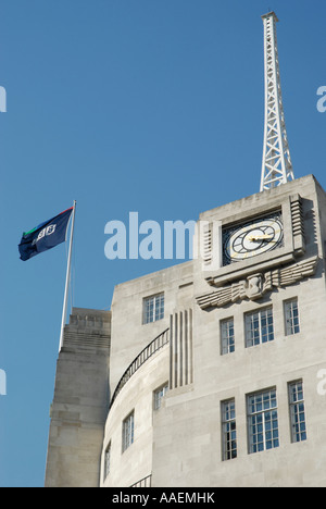 Nahaufnahme eines Blick auf Broadcasting House der BBC Hauptsitz in Portland Place London England Stockfoto