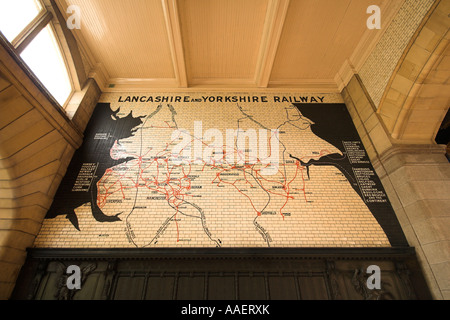 Lancashire und Yorkshire Eisenbahnkarte, Victoria Station, Innenwand, lange Millgate, Manchester, UK Stockfoto