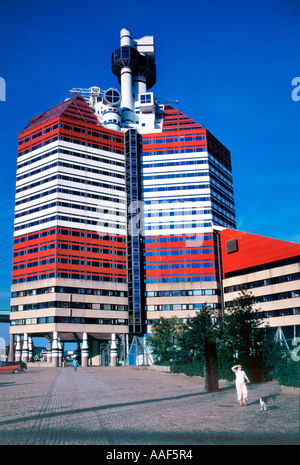 Ein Wahrzeichen von Göteborg Wolkenkratzer Lilla Bomen lokal bekannt als Lippenstift Build 1989 Architekten Ralph Erskine Schweden Göteborg Stockfoto