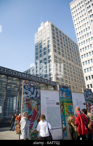 Berlin Mauerreste, Bahnhof Potsdamer Platz, Berlin, Deutschland Stockfoto