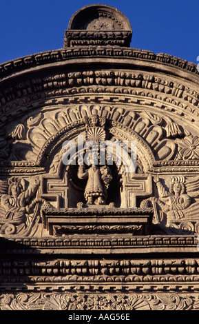 Fassade des La Compaña Arequipa Peru Seite Portal Eg der floriden Mestizo-Stil mit lokalen Einflüssen in das Mauerwerk schnitzen Stockfoto