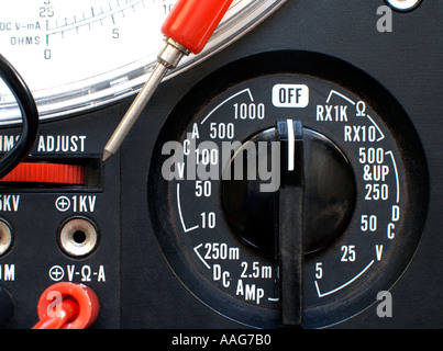 Analoge Multimeter Zifferblatt Stockfoto