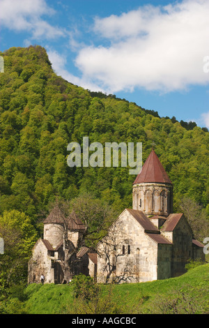 Häufig besucht Armenien in der Nähe von Ijevan Hagharstsin Kloster St. Stephens Kirche 1244 Walnuss Baum Stockfoto