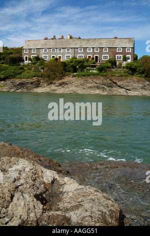 Reihe von Piloten cottages Straßenhändler Cove in der Nähe von Padstow, Cornwall, England, Großbritannien Stockfoto