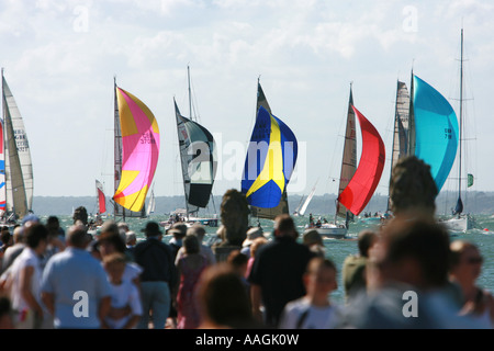 Segeln auf dem Solent bei der Cowes Week, Isle Of Wight Stockfoto