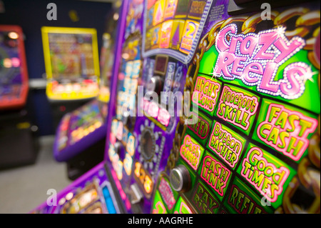 Spielautomaten in eine Autobahnraststätte auf der M6, Cumbria, UK Stockfoto