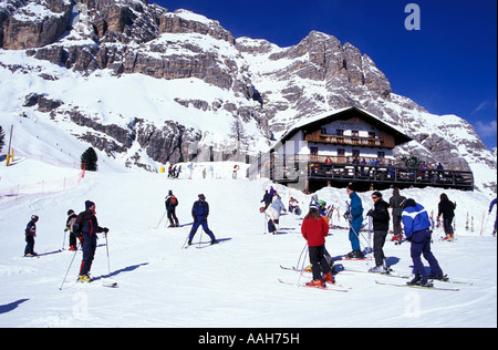 RIF Duca d Aosta Hütte Tofana Cortina D Ampezzo Venedig Italien Stockfoto