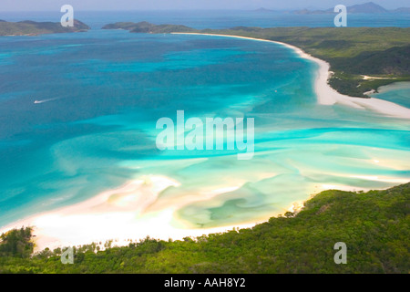 Luftbild von der spektakulären reinweiß blendend Quarzsand Whitehaven Beach bis Inseln Queensland Australien Stockfoto