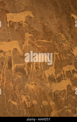 Rock-Gravur von San Leute oder Buschmänner Twfelfontein National Monument Damaraland Namibia Nordafrika gemacht Stockfoto