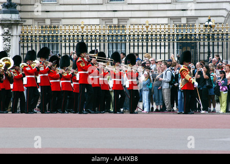 Ändern der Garde-Zeremonie am Buckingham Palast in London Stockfoto