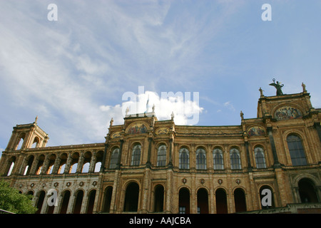 Sidewing Maximilianeum Sitz der Bayerische Staat Parlament München Bayern Deutschland Stockfoto