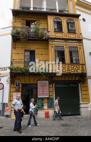 Bunte Straßen von Sevilla Spanien Stockfoto