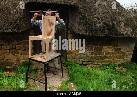 James Verner eine maßgeschneiderte Möbelhersteller zu Hause im Norden Chideock Dorset Stockfoto