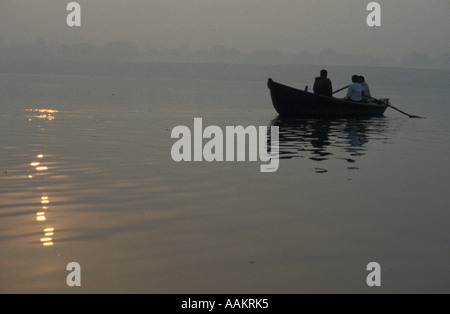 Fluss-leben - die Ganga Wasser - "Teufelswasser" "Größte Masse Vergiftung von Menschen je gekannt" Reportage Stockfoto