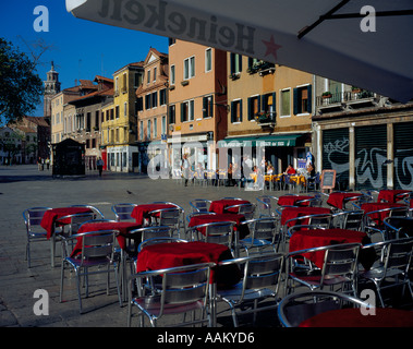 Restaurant am Campo Margharita Venedig Italien Europa. Foto: Willy Matheisl Stockfoto