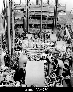 1940ER JAHREN DER ZWEITE WELTKRIEG US MARINE TRANSPORT SCHIFF Stockfoto